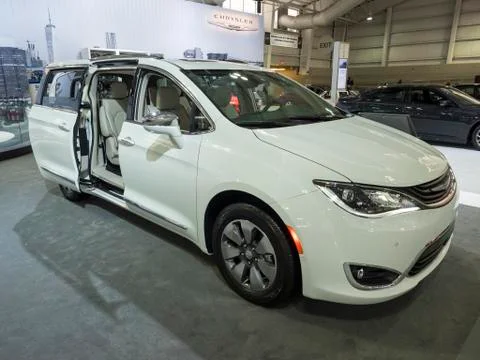 Chrysler Pacifica hybrid at the New York International Auto Show 2017 Stock Photos