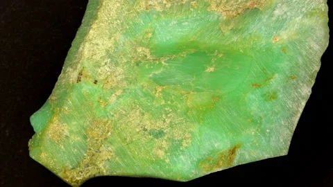 Chrysoprase stone on turn table Stock Footage 145363426