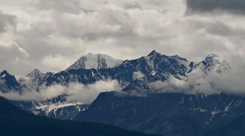 Chugach Mountain Peaks Clouds Time Lapse 스톡 동영상 11525200