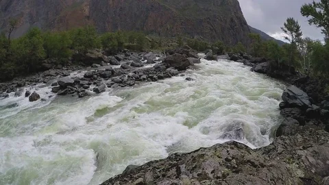 Chulyshman River, slow motion Stock Footage 109401539