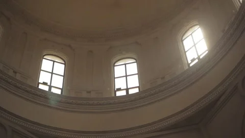 Church dome, view from the inside. Sunlight comes through many windows. Stock Footage 156699293
