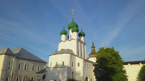 Church with green domes 库存影片 137528019