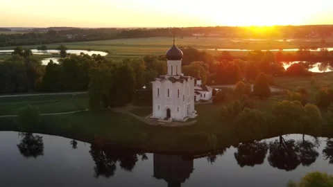 Church of the Intercession of the Holy Virgin on the Nerl River, Bogolubovo Video stock 278027471