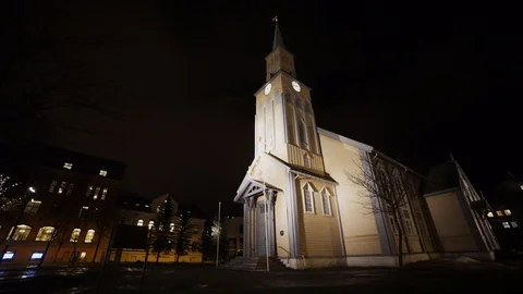 Church night wind 2 Vídeos de archivo 89503629