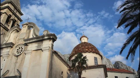 Church, pan left Video stock 32931265