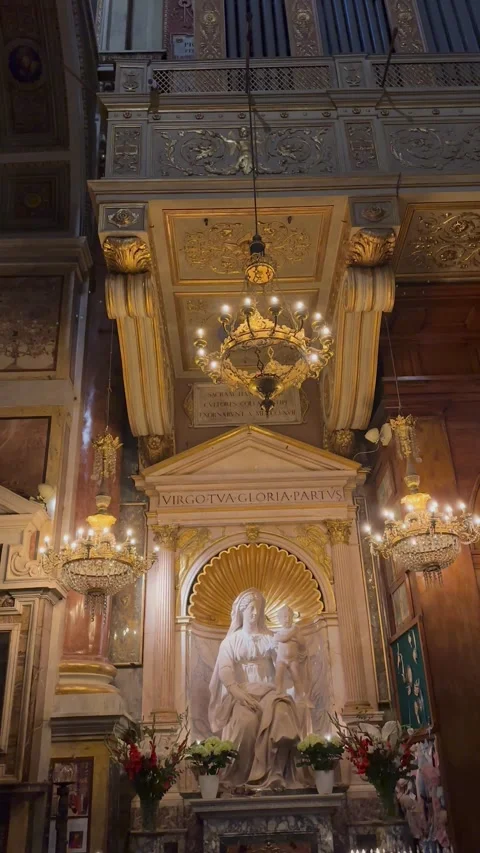 Church of Saint Augustine in Rome Vidéo 270376423
