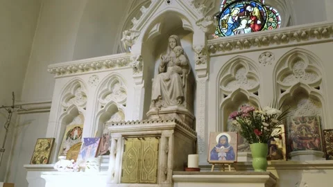 Church Shrine Stockbeeldmateriaal 196156515