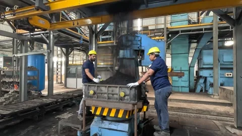 Ci casting manufacturing foundries, railway engines and other industrial parts. Stock Footage 252572400