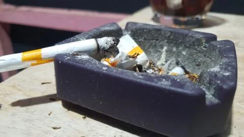 Cigarette Fotos Stock