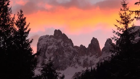 Cimon della Pala at sunset Stock-Footage 128113869