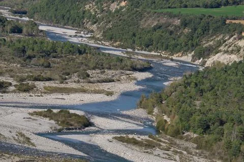 The Cinca river as it passes through the town of Ainsa, in the Aragonese Pyre Stock Photos