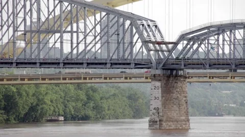 CINCINNATI, METAL TRUSS BRIDGE ACROSS OHIO RIVER Stock Footage 59184022
