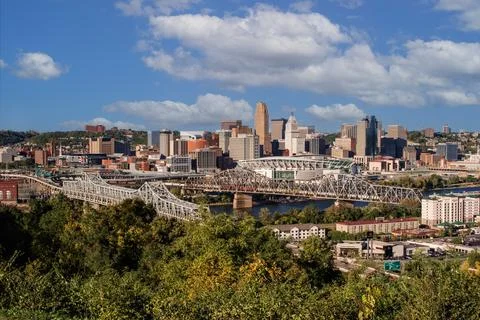 Cincinnati Ohio as seen from Devou Park in Covington  Kentucky Stock Photos