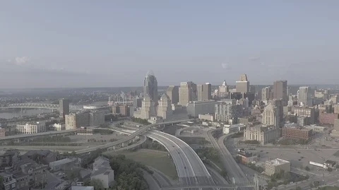Cincinnati Skyline 1 스톡 동영상 97209176