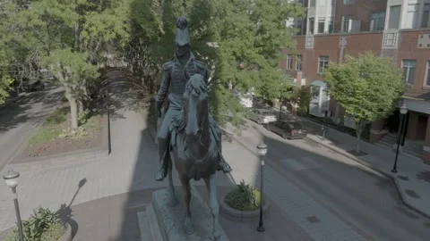 Cincinnati William Henry Harrison Statue Shot Midday 4k Raw Log 스톡 동영상 254596635