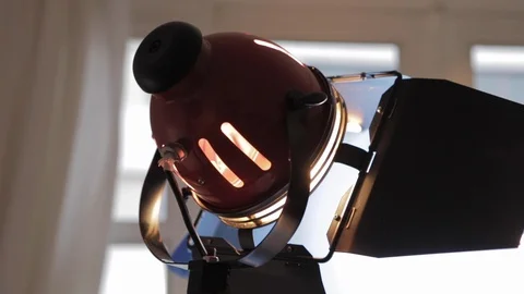 Cinema light projector during a shooting studio with camera zoom lens and flash Stock-Footage 111176937