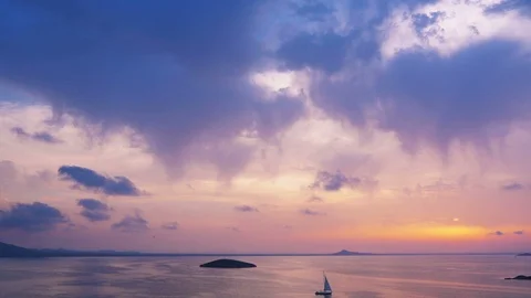 Cinemagraph Dramatic sunset over sea  nature seascape landscape Time-lapse. 스톡 동영상 106284985