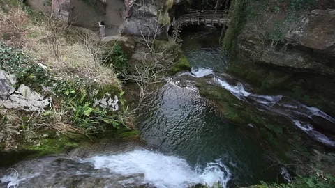 Cinemagraph effect of the falls at the beginning of the Caglieron caves Vidéo 128501542