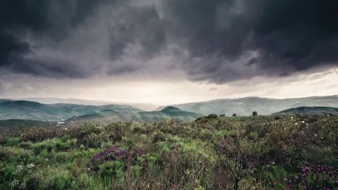 Cinemagraph Loop - Clouds in Douro - motion photo 스톡 동영상 98709601
