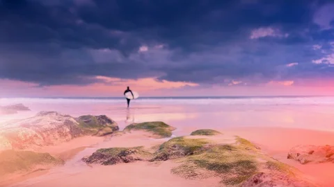 Cinemagraph Loop - The Lone Surfer - motion photo Stock Footage