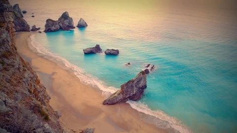 Cinemagraph Loop - Seashore from the Cliff - motion photo Stock Footage