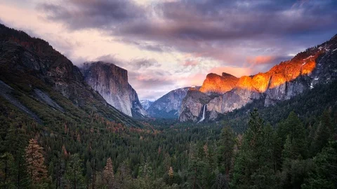 Cinemagraph of sunrise in Yosemite Park Stock Footage