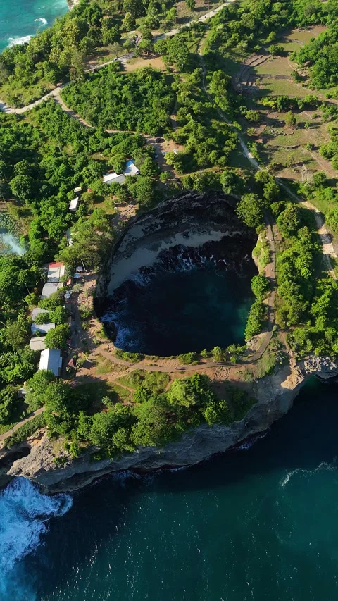 Cinematic Aerial View Broken Beach Natural Arch Nusa Penida Bali Видео 340420693