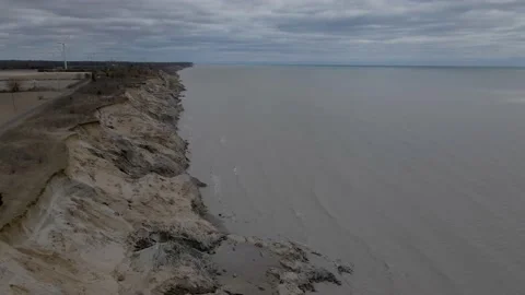 Cinematic Bluffs 4K Vídeos de archivo 179651057