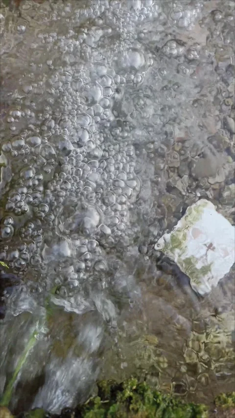 Cinematic Clear Mountain Creek with Bubbles and Audio 스톡 동영상 335081778
