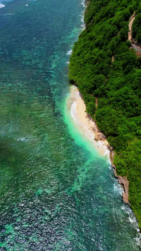 Cinematic Drone Flight Over Tropical Uluwatu Coastline 4K UHD Видео 339078449