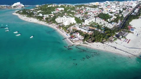 Cinematic drone pull-back revealing the entire island of Isla Mujeres, Mexico Stock Footage 331519529