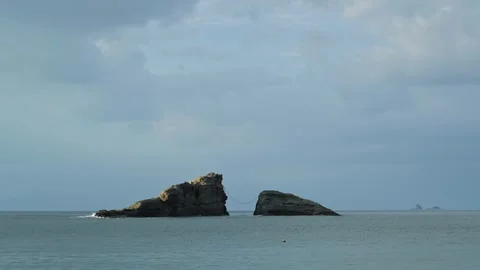 Cinematic footage of sea stacks at sunset, Izu peninsula, Japan Video stock 253527770