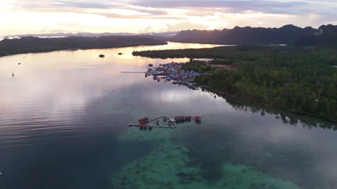 Cinematic FPV Style Flyover of Exotic Misool Coastline Indonesia 動画素材 337471287