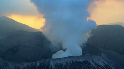 Cinematic FPV Style Flyover of Famous Mount Bromo Volcano 4K Видео 339299727