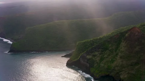 Cinematic Golden Hour View of Dramatic Sea Cliffs and Moody Valleys Vídeos de archivo 346854668