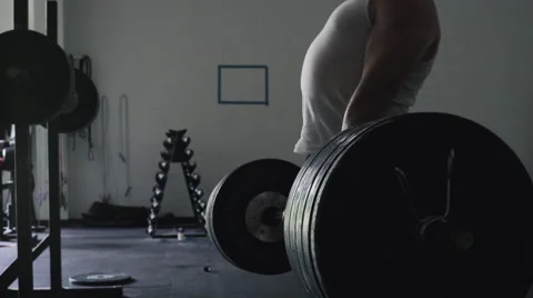 Cinematic heavy deadlift Video stock 66856444