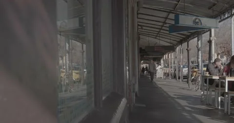 Cinematic Melbourne - People Walking Down on Rathdown Street in Melbourne Vídeo Stock 201040439