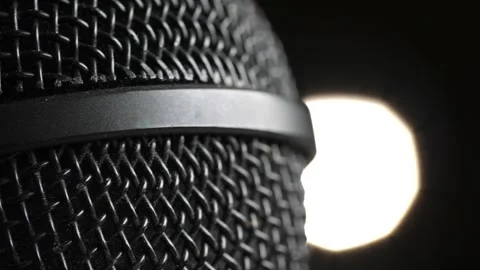 Cinematic Microphone Macro With Back-lighting, 4K Vídeo Stock 304583993