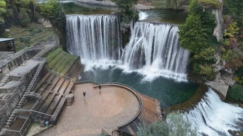 Cinematic Slow Motion Flyover of the Powerful White Water at Jajce Falls Vídeo Stock 331878107