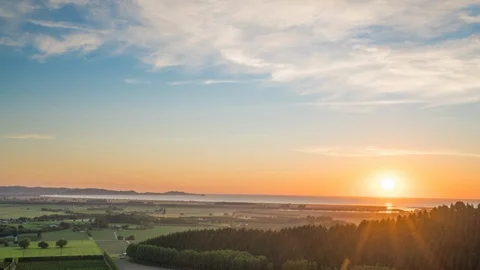 Cinematic Sunrise Hyperlapse Timelapse over the Hawkes Bay in New Zealand Vidéo 100306842