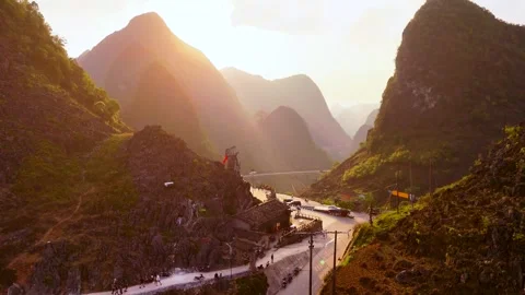 Cinematic Tour on the Ha Giang Loop Vietnam, Culture and Mountain Adventure Vídeos de archivo 321523483