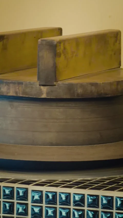 Cinematic vertical close-up panning shot of traditional Japanese Kamado Vidéo 345500811