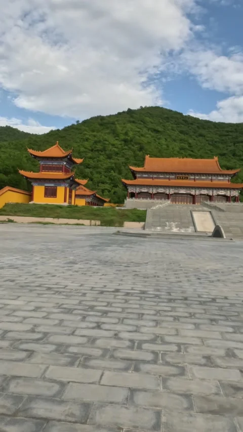 Cinematic View of Chinese Temple Complex and Pagodas in Phnom Sruoch Stock Footage 342139800