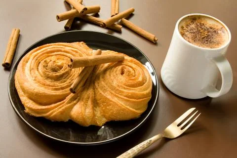 Cinnamon bun Stock Photos