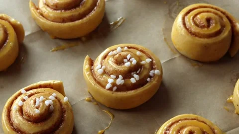 Cinnamon buns2 Stockbeeldmateriaal 221132587