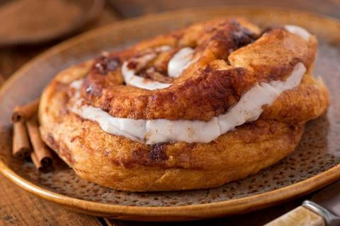 Cinnamon roll Stock Photos
