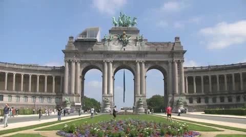Cinquantenaire Park Triumphal Arch, Brussels, Belgium Vídeo Stock 8928082