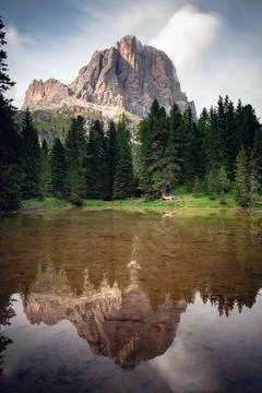 Cinque Torri mountain reflections in an alpine lake, Dolomites, Cortina Stock Photos