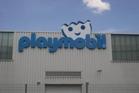 CIRCA juni 2018 - Czech Cheb: the logo of the brand Playmobil Stock-Fotos
