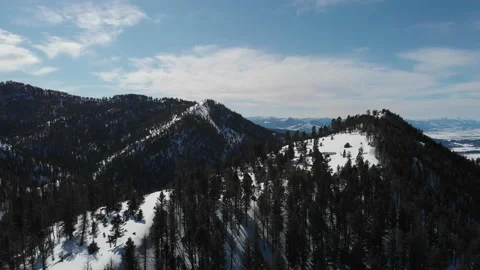 Circle to reveal Bridger Mountain Range Stock Footage 166172248